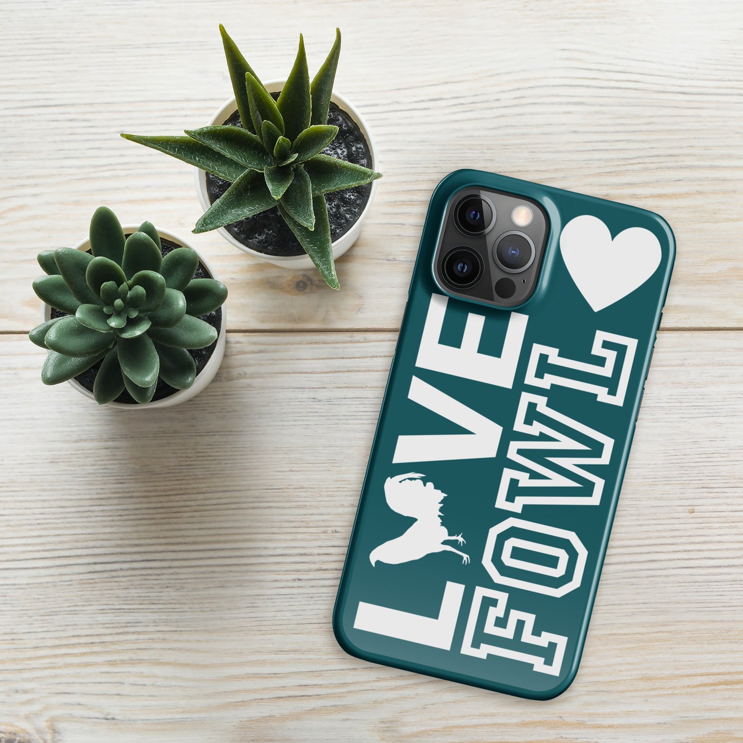 VS LOVE FOWL White and Sherpa Blue Snap Gamefowl Case for iPhone®